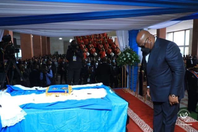 Benoît Lwamba, grand coordon dans l'Ordre national des héros nationaux (Présidence)