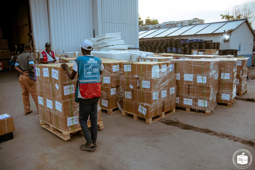 Arrivée à Kinshasa du dernier lot de documents sensibles pour les élections du 20 décembre (CENI)